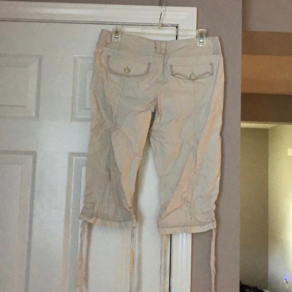 Limited two capris - Picture 3 of 3